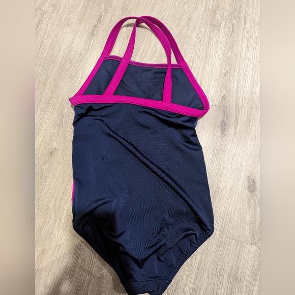 Lands End 1 piece, size 2 - Picture 2 of 4